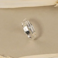 WILLOW SILVER RING