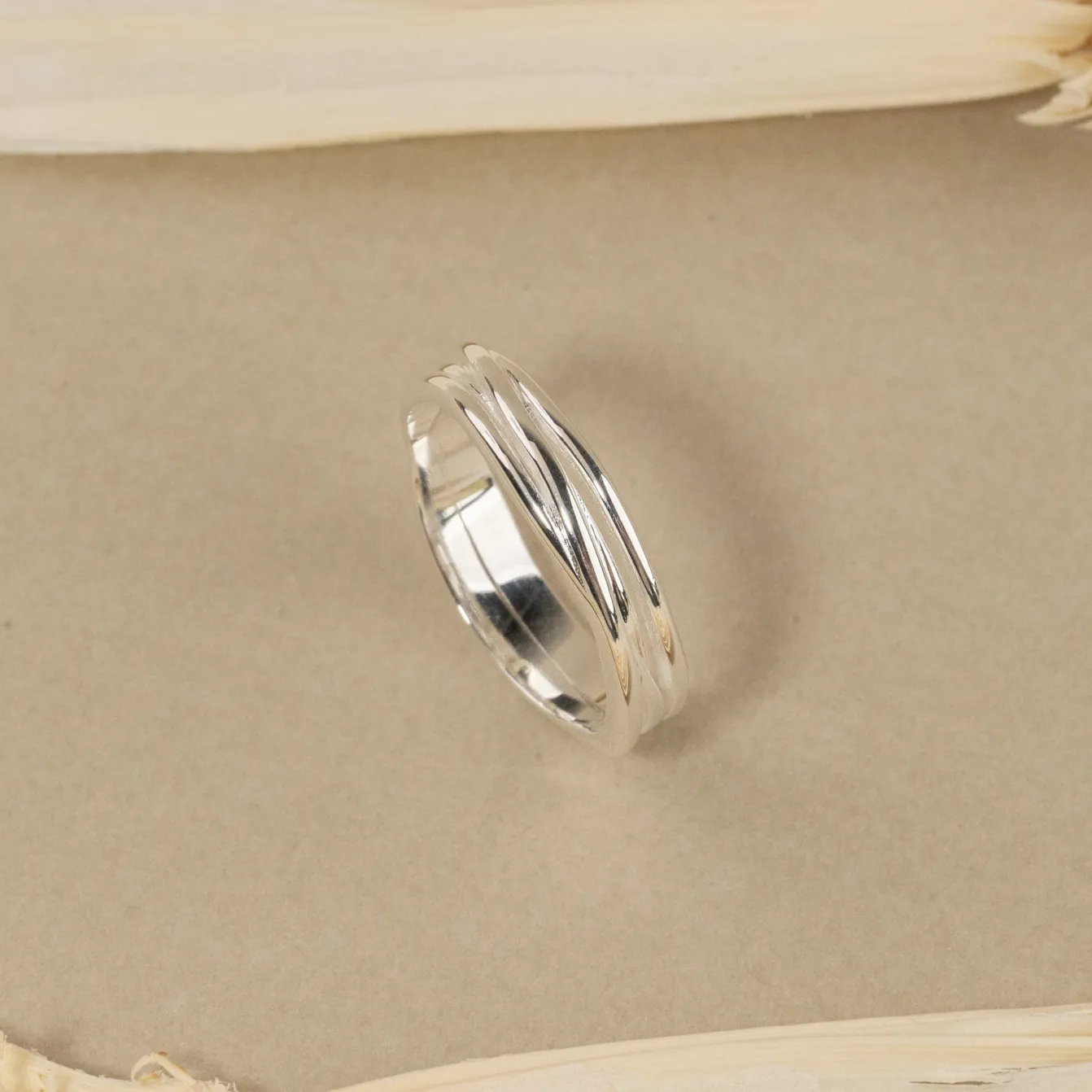 WILLOW SILVER RING