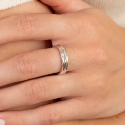 WILLOW SILVER RING