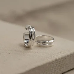 WILMA SILVER CREOL EARRING