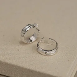 WILMA SILVER CREOL EARRING
