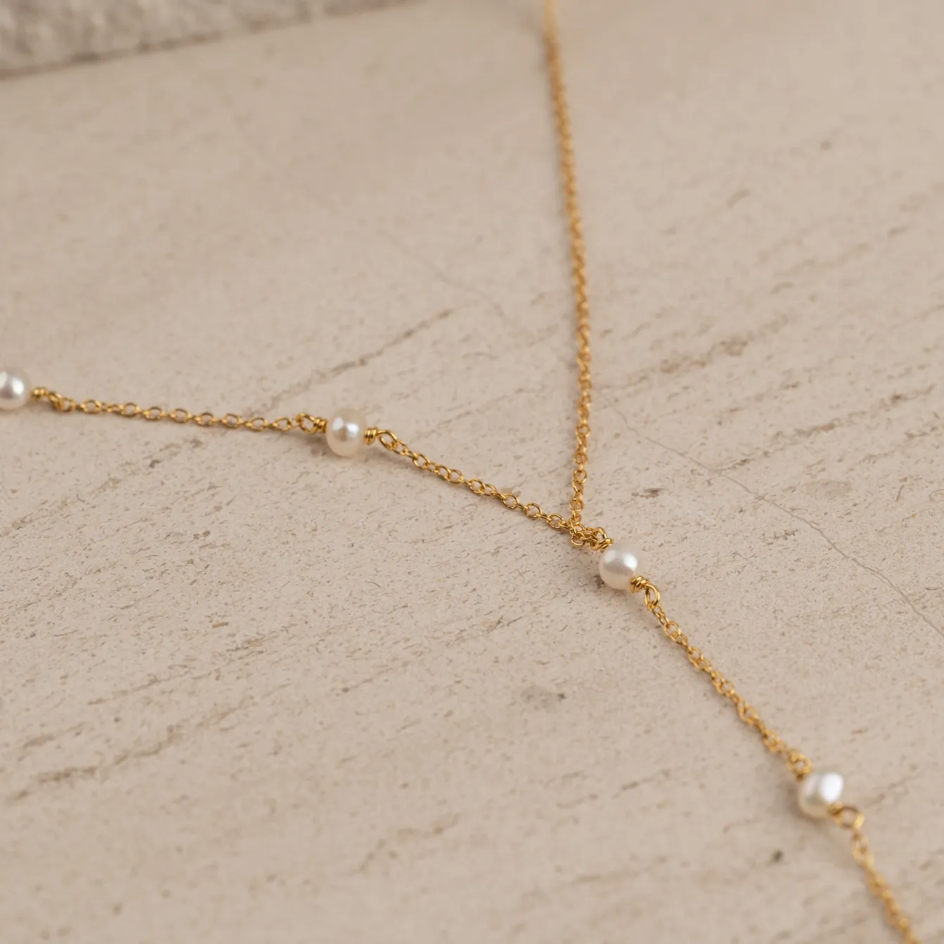 YASMIN PEARL GOLDEN NECKLACE